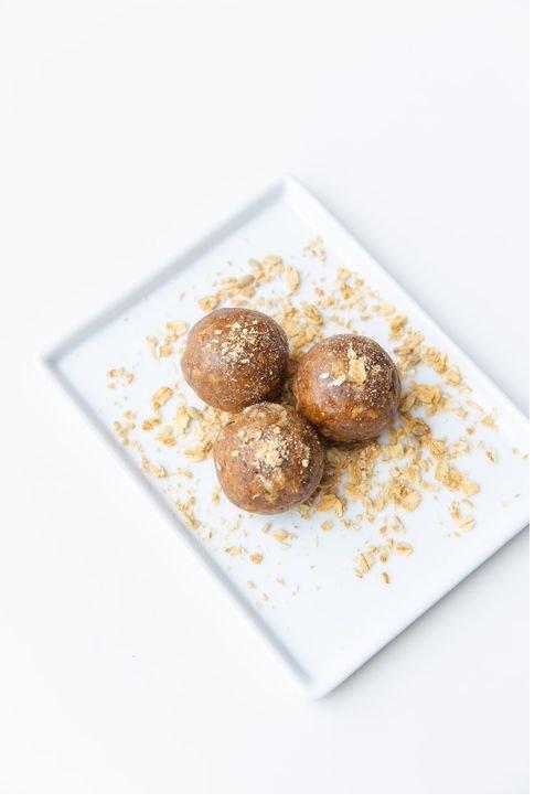 E+ROSE Peanut Butter Protein Bites with gluten-free granola